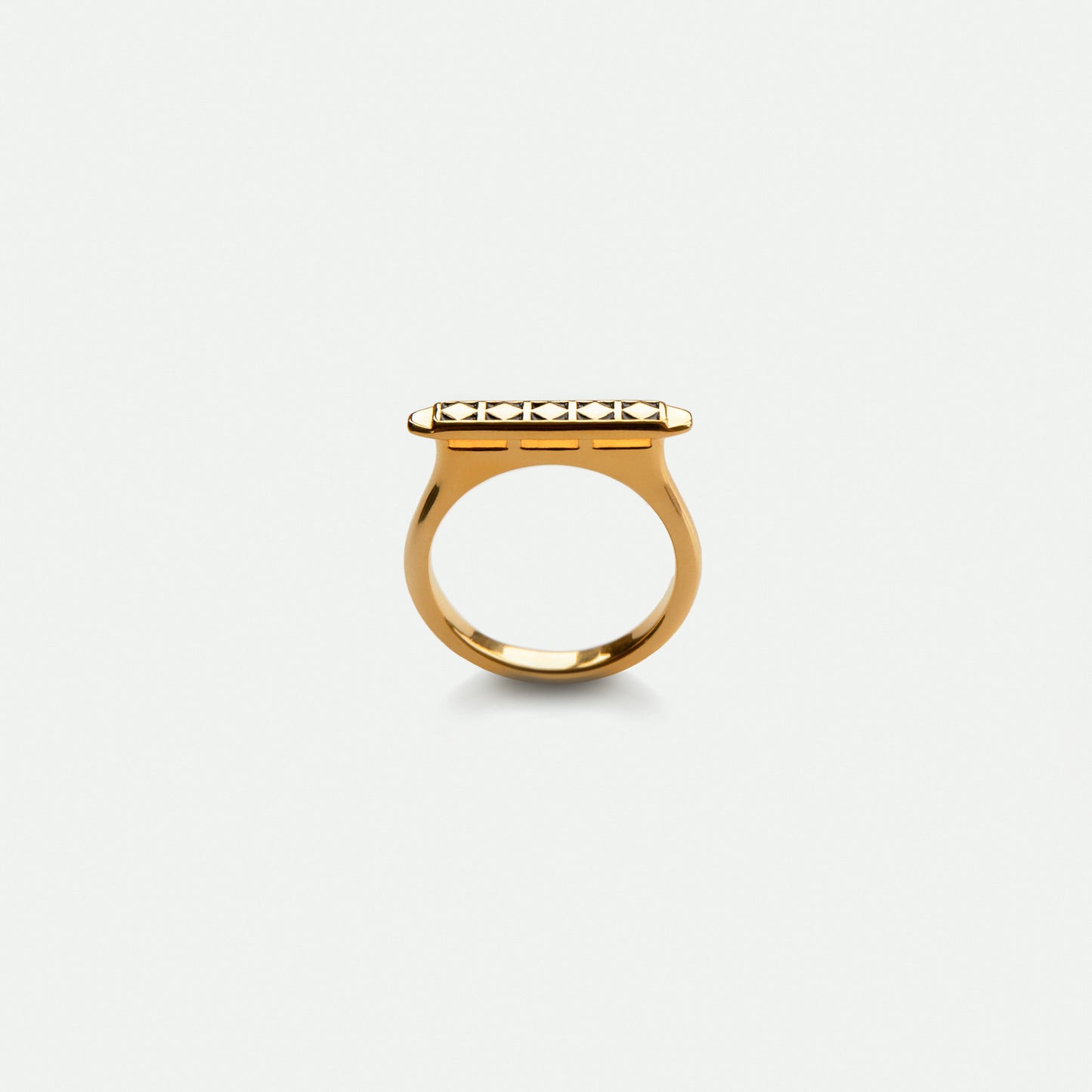 Lisette 18K Gold Ring - Shiny